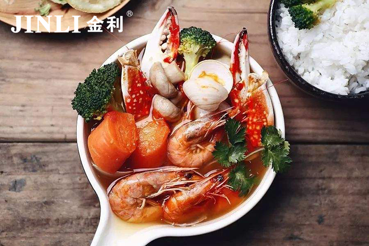 選擇金利集成灶，會讓你的廚房如虎添翼