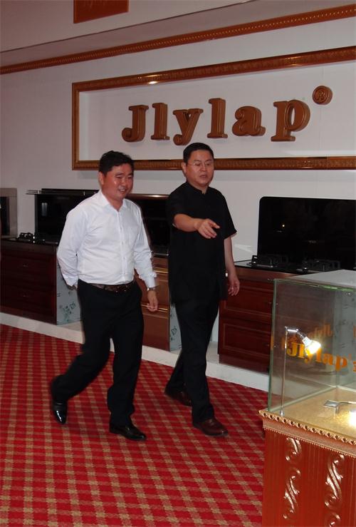 金利集成灶  張傳喜會長親臨金利集成灶
